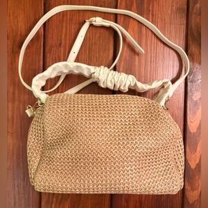 Woven Straw Crossbody Bag w/ Cream Strap & Handle 🌼